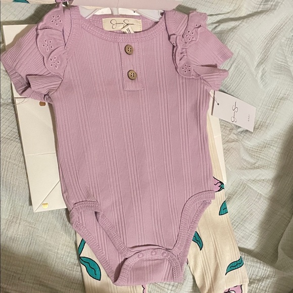 Jessica Simpson Purple and Cream Kids Matching Set 3-6 months gift bag bundle - Picture 2 of 7